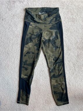 Project Rock Under Armour Camo Compression Heat Gear Leggings